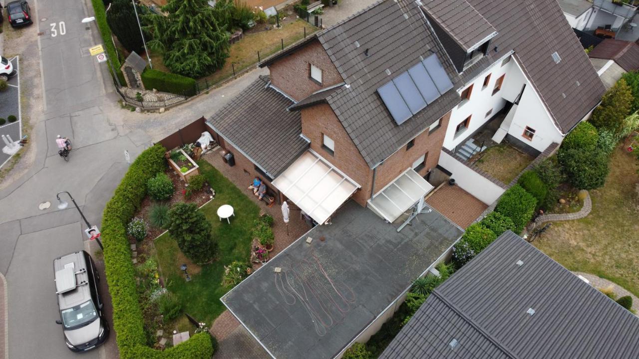 Gaestezimmer Junglas Bornheim  Exteriör bild
