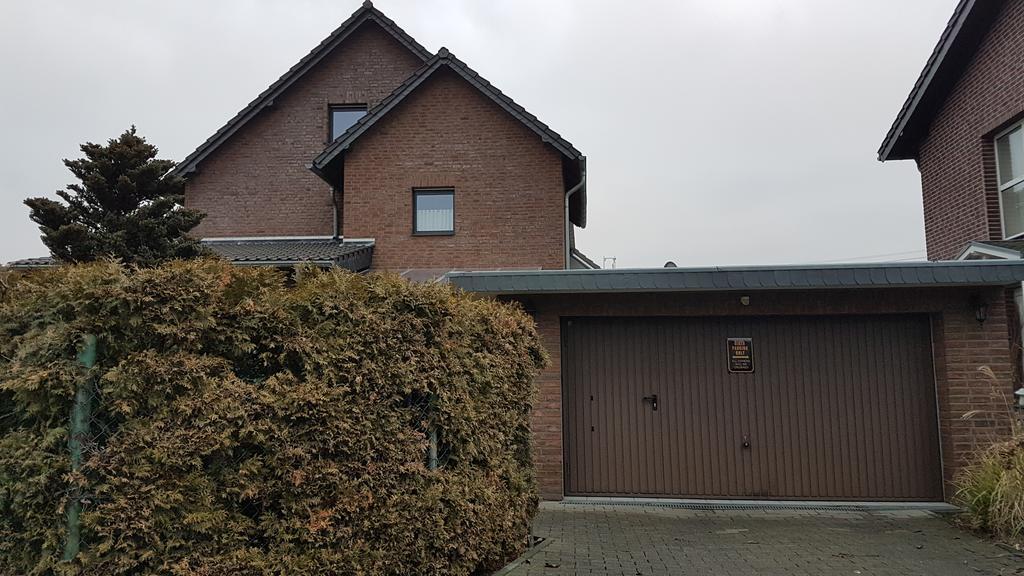 Gaestezimmer Junglas Bornheim  Exteriör bild